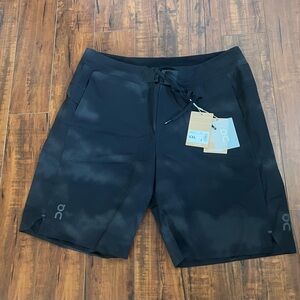 On Running Hybrid Lumos Men Shorts